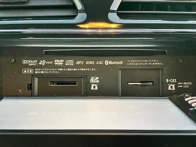 日産 セレナ 20S 静岡県 2011(平23)年 6.9万km ブリリアントシルバー エンジンスタートボタン/パワースライドドア/パワーウィンドウ/スマートキー/Wオートエアコン/クルーズコントロール/後席モニター/純正ETC/SDナビ(CD/DVD/BT/フルセグ)/バックカメラ/純正フロアマット/左側パワースライドドア/右側スライドドア/布シート/ABS/オートライト/Wエアバッグ