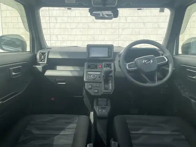 ダイハツ タフト X 福岡県 2022(令4)年 2.6万km レイクブルーメタリック 社外7型SDナビ(フルセグTV/BT)/バックカメラ/コーナーセンサー/オートホールド/衝突軽減/横滑り防止/スカイフィールトップ/置くだけ充電/ETC/オートライト/純正フロアマット/純正LED/プッシュスタート/スマートキー/スペアキー