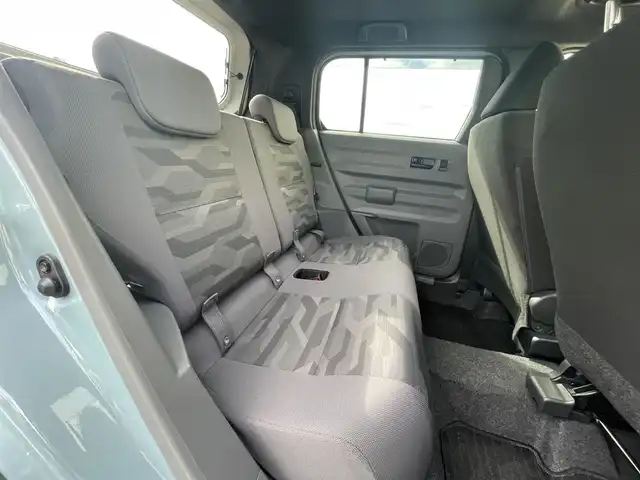 ダイハツ タフト X 福岡県 2022(令4)年 2.6万km レイクブルーメタリック 社外7型SDナビ(フルセグTV/BT)/バックカメラ/コーナーセンサー/オートホールド/衝突軽減/横滑り防止/スカイフィールトップ/置くだけ充電/ETC/オートライト/純正フロアマット/純正LED/プッシュスタート/スマートキー/スペアキー