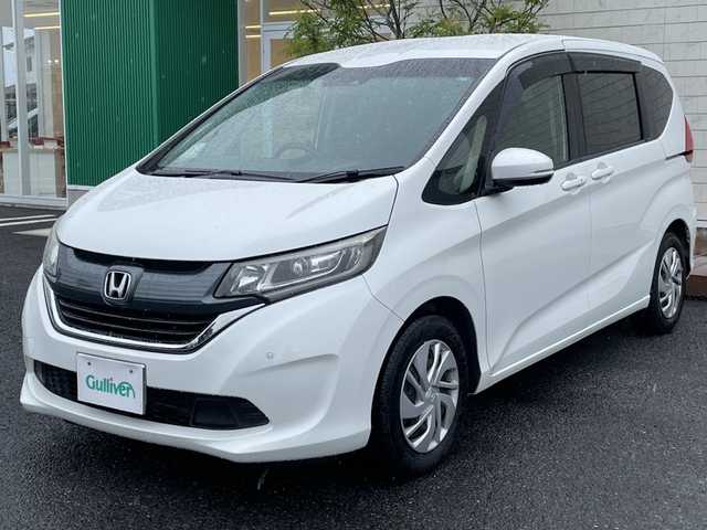 ホンダ フリード＋ G ホンダセンシング 茨城県 2019(平31)年 8.8万km ホワイトオーキッドパール 純正ナビ/バックカメラ/両側パワースライドドア/ETC/前後コーナーセンサー/ワンセグテレビ/横滑り防止装置/衝突軽減ブレーキ/LEDライト/ワイパーデア/ドアバイザー/アイドリングストップ/車線逸脱防止