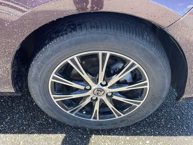 トヨタ アクア S 新潟県 2017(平29)年 4.1万km ディープアメジストマイカメタリック ワンオーナー/冬タイヤ積載/純正SDナビ/（DTV/Bluetooth）/衝突軽減/レーンキープアシスト/バックカメラ/ビルドインETC/プッシュスタート/ヘッドライトレベライザー/フロアマット/オートハイビーム/ウィンカーミラー/電格ミラー/ドアバイザー