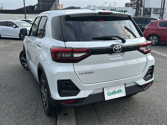 トヨタ ライズ Z 富山県 2023(令5)年 1.6万km シャイニングホワイトパール ワンオーナー/スマートキー/４WD/パノラミックビューモニター(全周囲カメラ)/純正メモリーナビ(NSZT-Y68T)/DVD/BT/デジタルTV/スマートアシスト/LKC/BSM/レーダークルコン/スマートパノラマパーキングアシスト/ビルトインETC/クリアランスソナー/LEDヘッドライト/フォグランプ/電格ウィンカーミラー/オートリトラドアミラー/プッシュスタート/シートヒーター(D/N)/ミラー型前後ドラレコ/電動パーキングブレーキ/ステアリングスイッチ/アイドリングストップ/革巻きステアリング/保証書・取説・ナビ取説/スペアキー（スマートキー）