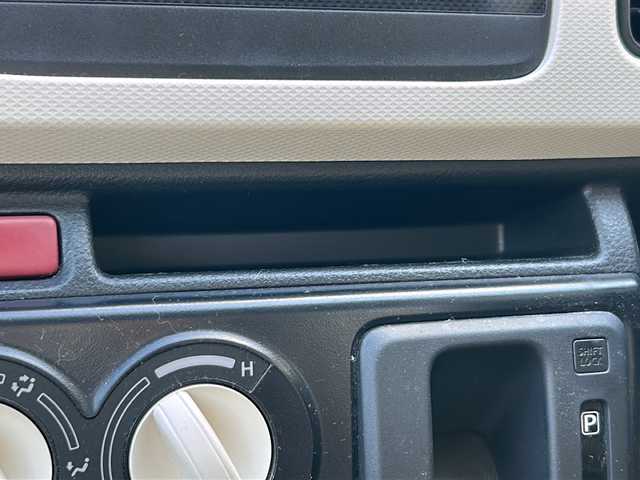 スズキ アルト L 埼玉県 2017(平29)年 9.1万km フィズブルーパールメタリック ワンオーナー　/社外LED　/リモコンキー/D席シートヒーター　/アイドリングストップ　/横滑り防止　/純正フロア　/純正オーディオ　/(FM/AM/AUX/CD)/パワーステアリング　/パワーウィンドウ　/ABS　/保証書　/取扱説明書　/スペアキー1本 /積込タイヤ4本(社外スタッドレスAW13)