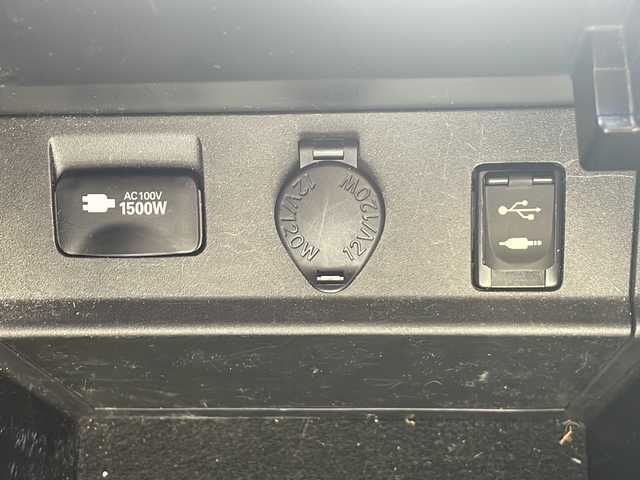 トヨタ ヴェルファイア ハイブリット エグゼクティブ ラウンジ 静岡県 2015(平27)年 16.4万km ブラック /メーカーOPナビ/地デジTV//JBLサウンドシステム//バック/全方位カメラ//両側パワースライドドア//サンルーフ//レザーシート//シートヒーター//2列目シートヒーター/　ベンチレーション//パワーバックドア//セーフティセンス//オートハイビーム//ETC//スマートキー