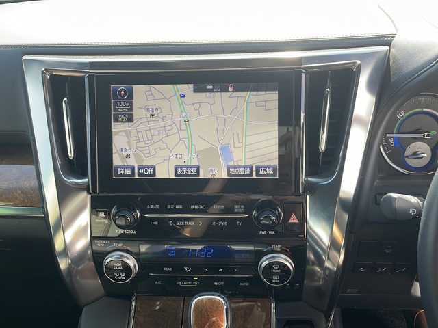 トヨタ ヴェルファイア ハイブリット エグゼクティブ ラウンジ 静岡県 2015(平27)年 16.4万km ブラック /メーカーOPナビ/地デジTV//JBLサウンドシステム//バック/全方位カメラ//両側パワースライドドア//サンルーフ//レザーシート//シートヒーター//2列目シートヒーター/　ベンチレーション//パワーバックドア//セーフティセンス//オートハイビーム//ETC//スマートキー