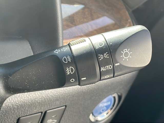 トヨタ ヴェルファイア ハイブリット エグゼクティブ ラウンジ 静岡県 2015(平27)年 16.4万km ブラック /メーカーOPナビ/地デジTV//JBLサウンドシステム//バック/全方位カメラ//両側パワースライドドア//サンルーフ//レザーシート//シートヒーター//2列目シートヒーター/　ベンチレーション//パワーバックドア//セーフティセンス//オートハイビーム//ETC//スマートキー