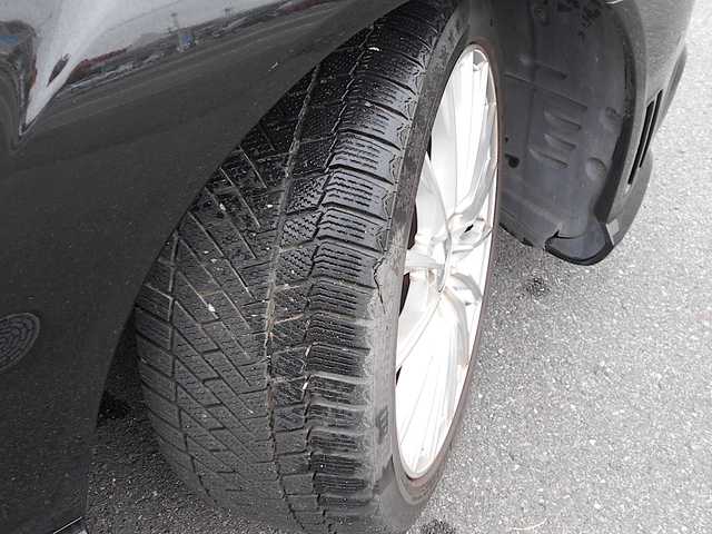 メルセデス・ベンツ Ｓ６３Ｌ 栃木県 2010(平22)年 9.6万km 黒 左ハンドル/純正20インチアルミ+ノーマルタイヤ車内積込/　 (前輪:275/35ZR20 後輪:255/35ZR20)/サンルーフ/黒革シート/純正HDDナビ(Bluetooth・DVD再生)/バックカメラ/地デジTVチューナー/全席ヒートヒーター&ベンチレーター/全席パワーシート/後席アームレストスイッチ/電動トランクリッド/ナイトビューアシストプラス/レーンキーピングアシスト/クルーズコントロール/プッシュスタート/harman/kardonサウンド/ETC/純正フロアマット/スペアキー/新車保証書/取扱説明書