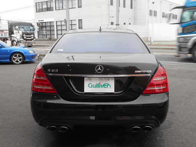 メルセデス・ベンツ Ｓ６３Ｌ 栃木県 2010(平22)年 9.6万km 黒 左ハンドル/純正20インチアルミ+ノーマルタイヤ車内積込/　 (前輪:275/35ZR20 後輪:255/35ZR20)/サンルーフ/黒革シート/純正HDDナビ(Bluetooth・DVD再生)/バックカメラ/地デジTVチューナー/全席ヒートヒーター&ベンチレーター/全席パワーシート/後席アームレストスイッチ/電動トランクリッド/ナイトビューアシストプラス/レーンキーピングアシスト/クルーズコントロール/プッシュスタート/harman/kardonサウンド/ETC/純正フロアマット/スペアキー/新車保証書/取扱説明書