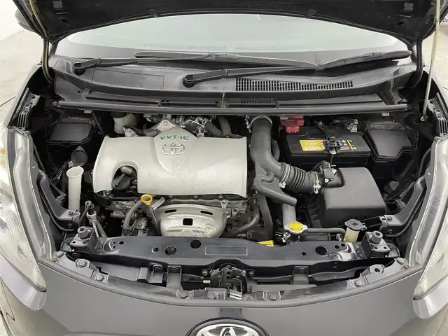トヨタ シエンタ G 千葉県 2015(平27)年 15.1万km ブラックマイカ セーフティセンスC/・プリクラッシュセーフティシステム/・レーンディパーチャーアラート/・オートマチックハイビーム/・先行車発進告知機能/純正7インチメモリーナビ/・フルセグTV/・CD/DVD再生/・Bluetooth接続/・バックカメラ/純正フリップダウンモニター/両側パワースライドドア/スマートキー/シートヒーター/ETC/LEDヘッドライト/サイド/カーテンエアバッグ