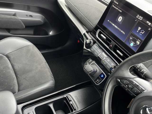 トヨタ アクア GRスポーツ 山口県 2023(令5)年 1.8万km ダークグレー ワンオーナー/純正10.5インチディスプレイオーディオ/・Bluetooth/AM/FM//バックカメラ/トヨタセーフティ/・プリクラッシュセーフティ/・レーンディパーチャーアラート/・レーントレーシングアシスト/・アダプティブクルーズコントロール/・オートハイビーム/・クリアランスソナー/D/N席シートヒーター/ステアリングヒーター/ETC/AC100V/スマートキー/スペアキー/純正フロアマット/純正LEDヘッドライト/純正17インチAW