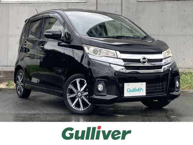 日産 デイズ ハイウェイスターG ターボ 静岡県 2016(平28)年 5.2万km ブラック ハイビームアシスト/社外7インチメモリーナビ(AVIC-RW33)/　AM FM CD DVD USB/ETC/純正15インチアルミホイール/HIDオートヘッドランプ/スマートキー＆プッシュスタート/革巻きステアリング/フロントフォグランプ/アイドリングストップ/純正フロアマット/エマージェンシーブレーキ/フルセグTV/アラウンドビューモニター