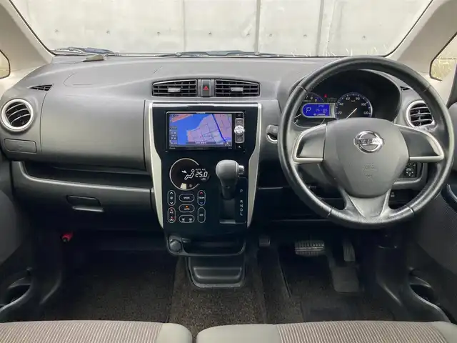 日産 デイズ ハイウェイスターG ターボ 静岡県 2016(平28)年 5.2万km ブラック ハイビームアシスト/社外7インチメモリーナビ(AVIC-RW33)/　AM FM CD DVD USB/ETC/純正15インチアルミホイール/HIDオートヘッドランプ/スマートキー＆プッシュスタート/革巻きステアリング/フロントフォグランプ/アイドリングストップ/純正フロアマット/エマージェンシーブレーキ/フルセグTV/アラウンドビューモニター
