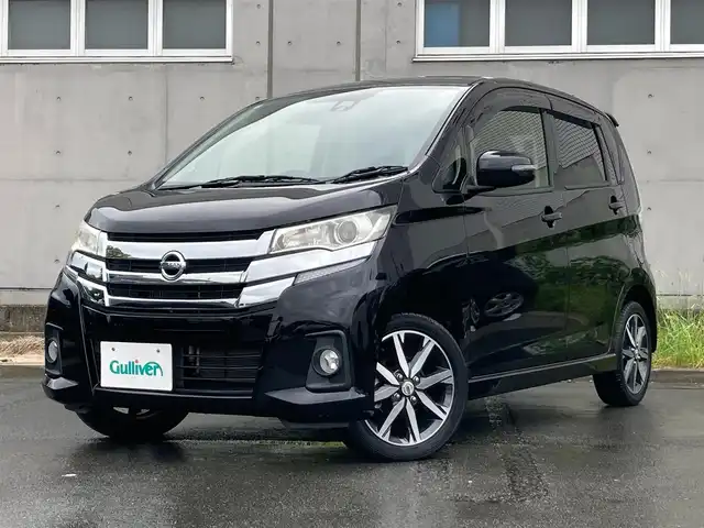 日産 デイズ ハイウェイスターG ターボ 静岡県 2016(平28)年 5.2万km ブラック ハイビームアシスト/社外7インチメモリーナビ(AVIC-RW33)/　AM FM CD DVD USB/ETC/純正15インチアルミホイール/HIDオートヘッドランプ/スマートキー＆プッシュスタート/革巻きステアリング/フロントフォグランプ/アイドリングストップ/純正フロアマット/エマージェンシーブレーキ/フルセグTV/アラウンドビューモニター