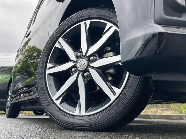 日産 デイズ ハイウェイスターG ターボ 静岡県 2016(平28)年 5.2万km ブラック ハイビームアシスト/社外7インチメモリーナビ(AVIC-RW33)/　AM FM CD DVD USB/ETC/純正15インチアルミホイール/HIDオートヘッドランプ/スマートキー＆プッシュスタート/革巻きステアリング/フロントフォグランプ/アイドリングストップ/純正フロアマット/エマージェンシーブレーキ/フルセグTV/アラウンドビューモニター