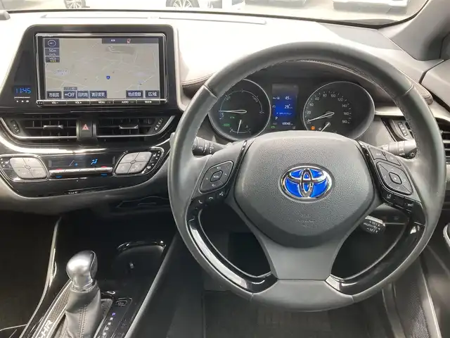 トヨタ Ｃ－ＨＲ G 大阪府 2016(平28)年 6.9万km ダークブラウンマイカメタリック 純正ナビ/バックカメラ/フルセグＴＶ/ＢＬＵＥＴＯＯＴＨ/ＣＤ/ＤＶＤ/ＥＴＣ２．０/トヨタセーフティーセンス/レーダークルコン/本革シート/シートヒーター/BSM/ドライブレコーダー/オートライト/アイドリングストップ/ウィンカーミラー