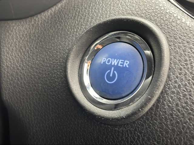 トヨタ Ｃ－ＨＲ G 沖縄県 2016(平28)年 7万km ダークブラウンマイカメタリック 純正ナビ(ＮＳＺＴ－Ｙ６６Ｔ)/(Ｂｌｕｅｔｏｏｔｈ　フルセグＴＶ　ＣＤ　ＤＶＤ　ＡＭ　ＦＭ)　/バックカメラ　/ドライブレコーダー　/ＥＴＣ　/クルーズコントロール　/ブラインドスポットモニター/スマートキー/シートヒーター　/ＬＥＤヘッドライト　/純正アルミホイール/純正フロアマット/オートライト/オートマチックハイビーム