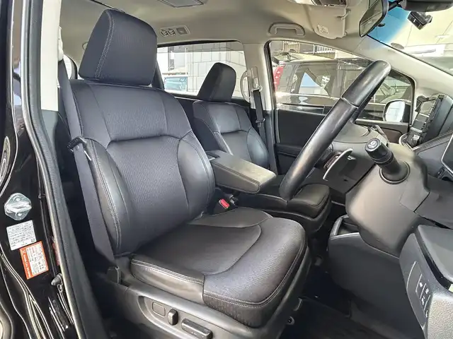 ホンダ オデッセイ アブソルート EX 愛知県 2021(令3)年 4.6万km プレミアムスパークルブラックパール ワンオーナー/純正メモリナビ(FM/AM/CD/DVD/BT/iPod/AppleCarPlay/USB/HDMI/フルセグ)/ホンダセンシング/　・後方誤発進抑制機能/　・車線維持支援システム/　・衝突軽減システム/　・アダクティブクルーズコントロール/オッドマン/クリアランスソナー・コーナーセンサー/ETC2.0/バックカメラ/純正後席モニター/ハーフレザーシート/パワーシート/シートヒーター/パワーバックドア/両側パワースライドドア/パドルシフト/ドライブレコーダー/LEDヘッドライト/フォグランプ/革巻きステアリング/純正AW18インチ/電動格納ミラー/アイドリングストップ/プッシュスタート/スマートキー/エンジンスターター/ステアリングリモコン/ハンズフリー/ABS/保証書