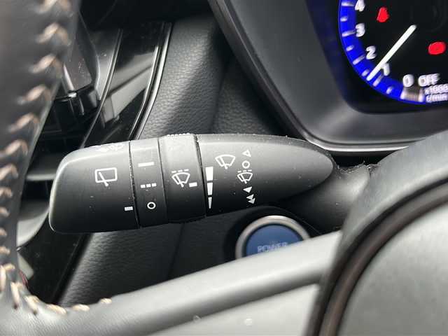 トヨタ カローラツーリング ハイブリッド ダブルバイビー 茨城県 2020(令2)年 4.2万km ホワイトパールクリスタルシャイン 純正ディスプレイオーディオ＆ナビ機能付き/(BT・ラジオ再生)/オプションDVDデッキ付き/レーダークルーズコントロール/レーンアシスト/プリクラッシュセーフティ/コーナーセンサー/ビルトインETC/ドライブレコーダー/バックカメラ/オートライト/LEDヘッドライト/純正17inアルミホイール/フロアマット/スマートキー/スペアキー