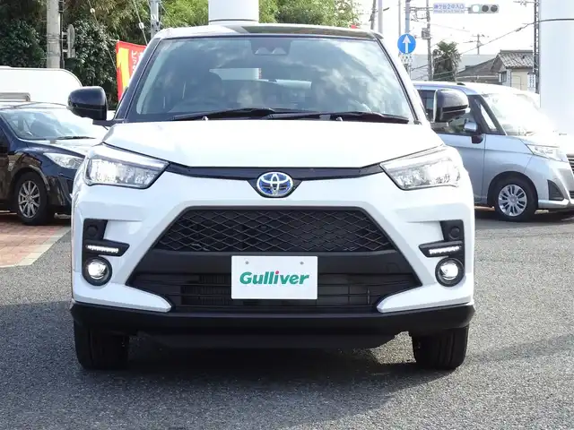 トヨタ ライズ Z 千葉県 2025(令7)年 0.1千km ブラックマイカメタリック/シャイニングホワイトパール 登録済未使用車】/【ブラックマイカM/シャイニングホワイトP（XH3）】/BSM＋RCTA（メーカーOP）/ディスプレーオーディオパッケージ(メーカーOP）/パノラミックビューパッケージ（メーカーOP）/9インチディスプレーオーディオ/・地上波フルセグTV/・Bluetooth接続/・HDMI入力端子/・USB入力端子/・Apple CarPlay/AndroidAuto対応/トヨタスマートアシスト/LEDヘッドランプ（オートレベリング付）/フロントシーケンシャルターンランプ/リヤフォグランプ/電動パーキングブレーキ/フロント左右シートヒーター/スマートキー2個/プッシュスタート/保証書/取扱説明書/禁煙車