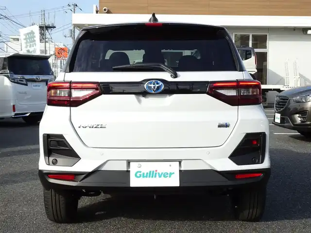 トヨタ ライズ Z 千葉県 2025(令7)年 0.1千km ブラックマイカメタリック/シャイニングホワイトパール 登録済未使用車】/【ブラックマイカM/シャイニングホワイトP（XH3）】/BSM＋RCTA（メーカーOP）/ディスプレーオーディオパッケージ(メーカーOP）/パノラミックビューパッケージ（メーカーOP）/9インチディスプレーオーディオ/・地上波フルセグTV/・Bluetooth接続/・HDMI入力端子/・USB入力端子/・Apple CarPlay/AndroidAuto対応/トヨタスマートアシスト/LEDヘッドランプ（オートレベリング付）/フロントシーケンシャルターンランプ/リヤフォグランプ/電動パーキングブレーキ/フロント左右シートヒーター/スマートキー2個/プッシュスタート/保証書/取扱説明書/禁煙車