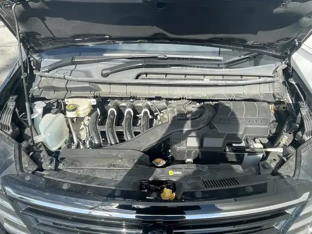 日産 セレナ ハイウェイスター V 佐賀県 2023(令5)年 2.3万km ダイヤモンドブラック プロパイロット/エマージェンシーブレーキ/インテリジェントクルーズコントロール/BSI/BSW/前後ソナー/インテリジェントルームミラー/純正9型SDナビ/・アラウンドビューカメラ/・フルセグTV/BT/HDMI/純正後席モニター/両側パワースライドドア/純正16インチAW/LEDヘッドライト/オートマチックハイビーム/オートライト/フォグランプ/革巻きステアリング/パドルシフト/ETC/電動パーキングスイッチ/社外前方ドラレコ/リアサンシェード/2列目バックテーブル//スペアキー×1/保証書