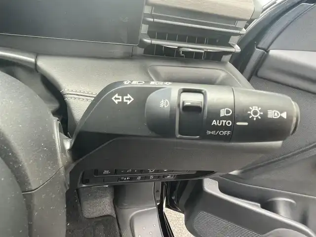 日産 セレナ ハイウェイスター V 佐賀県 2023(令5)年 2.3万km ダイヤモンドブラック プロパイロット/エマージェンシーブレーキ/インテリジェントクルーズコントロール/BSI/BSW/前後ソナー/インテリジェントルームミラー/純正9型SDナビ/・アラウンドビューカメラ/・フルセグTV/BT/HDMI/純正後席モニター/両側パワースライドドア/純正16インチAW/LEDヘッドライト/オートマチックハイビーム/オートライト/フォグランプ/革巻きステアリング/パドルシフト/ETC/電動パーキングスイッチ/社外前方ドラレコ/リアサンシェード/2列目バックテーブル//スペアキー×1/保証書