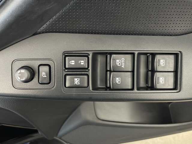スバル フォレスター Xブレイク 秋田県 2014(平26)年 7.9万km クリスタルブラックシリカ 4WD/社外ナビ【FM/AM/CD/DVD/BT】　/フルセグＴＶ　/バックカメラ　/ＥＴＣ　/前席シートヒーター　/クルーズコントロール　/パドルシフト　/革巻きステアリング/衝突被害軽減システム　/横滑り防止装置　/レーンキープアシスト　/ダウンヒルアシストコントロール　/リモコンキー /スペアキー有り/純正フロアマット/純正AW/アイドリングストップ/オートライト/オートエアコン /電格ミラー/ウィンカーミラー /サイドバイザー /ルーフレール/フォグランプ