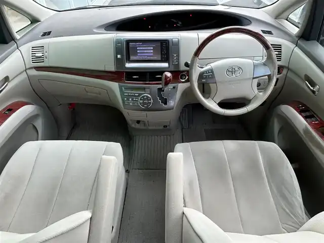 トヨタ エスティマ アエラス Gエディション 静岡県 2011(平23)年 11.6万km ホワイトパールクリスタルシャイン エンジンスタートボタン/パワーステアリング/パワーウィンドウ/スマートキー/オートエアコン/クルーズコントロール/純正ナビ（CD/BT/ワンセグ）/三列シート/オットマン/ドライブレコーダー/ウォークスルー/純正フロアマット/純正アルミホイール/両側パワースライドドア/ABS/オートライト/Wエアバック