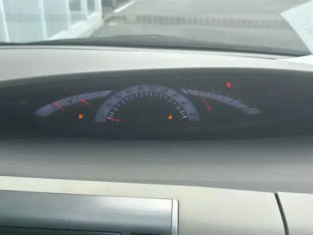 トヨタ エスティマ アエラス Gエディション 静岡県 2011(平23)年 11.6万km ホワイトパールクリスタルシャイン エンジンスタートボタン/パワーステアリング/パワーウィンドウ/スマートキー/オートエアコン/クルーズコントロール/純正ナビ（CD/BT/ワンセグ）/三列シート/オットマン/ドライブレコーダー/ウォークスルー/純正フロアマット/純正アルミホイール/両側パワースライドドア/ABS/オートライト/Wエアバック
