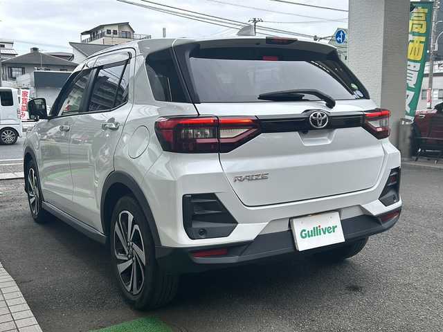 トヨタ ライズ Z 高知県 2020(令2)年 5.6万km シャイニングホワイトパール 全方位モニター/トヨタセーフティセンス/９インチナビ/・CD/DVD/・フルセグTV/・Bluetooth/ETC/ドラレコ/シートヒーター/スペアキー/ワンオーナー/アイドリングストップ