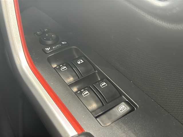 トヨタ ライズ Z 高知県 2020(令2)年 5.6万km シャイニングホワイトパール 全方位モニター/トヨタセーフティセンス/９インチナビ/・CD/DVD/・フルセグTV/・Bluetooth/ETC/ドラレコ/シートヒーター/スペアキー/ワンオーナー/アイドリングストップ