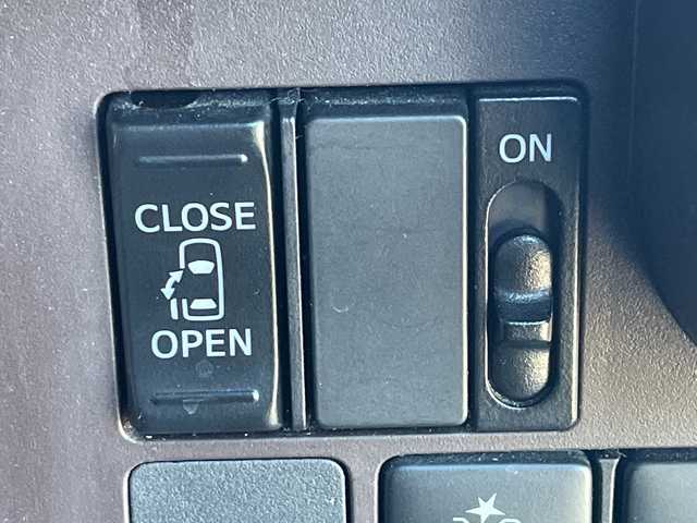 トヨタ タンク X S 茨城県 2019(平31)年 5.2万km ブラックマイカメタリック 社外ナビ/Bluetooth接続/フルセグTV/ETC/パワースライドドア/横滑り防止装置/衝突軽減システム/クリアランスソナー/アイドリングストップ/オートライト/オートマチックハイビーム/純正フロアマット/スマートキー/プッシュスタート