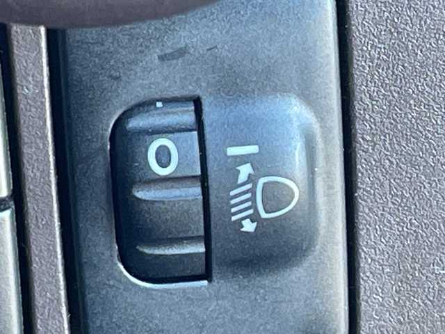 トヨタ タンク X S 茨城県 2019(平31)年 5.2万km ブラックマイカメタリック 社外ナビ/Bluetooth接続/フルセグTV/ETC/パワースライドドア/横滑り防止装置/衝突軽減システム/クリアランスソナー/アイドリングストップ/オートライト/オートマチックハイビーム/純正フロアマット/スマートキー/プッシュスタート