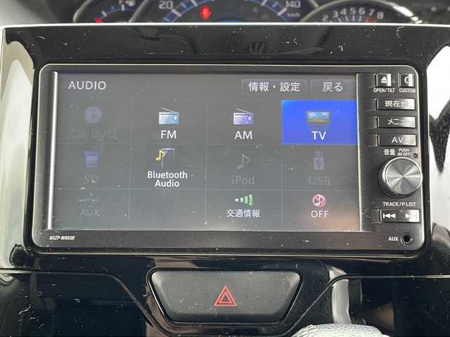 ダイハツ タント カスタム RS SA 長野県 2015(平27)年 4.3万km パールホワイトⅢ ４WD　/フルセグ　/バックカメラ　/SDナビ　/両側パワースライドドア　/プッシュスタート　/Bluetooth接続　/CD/DVD　/ステアリングスイッチ　/LEDヘッドライト　/オートライト　/衝突軽減システム　/横滑り防止　/盗難防止