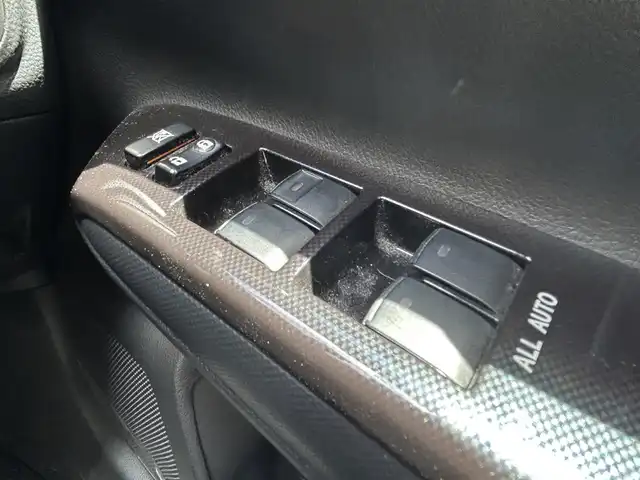 トヨタ ウィッシュ 1．8S 神奈川県 2016(平28)年 6.6万km ホワイトパールクリスタルシャイン ワンオーナー/モデリスタエアロ/モデリスタスポーツマフラー/ALPINE製メモリーナビ/・フルセグTV/・CD/DVD/SD/・Bluetooth/・AM/FM/バックカメラ/ビルトインETC/社外前後ドライブレコーダー/社外オートクルーズスロットルコントローラー/純正インパネボックスリッド/パドルシフト/MT付きAT/スマートキーｘ２/取扱説明書/保証書