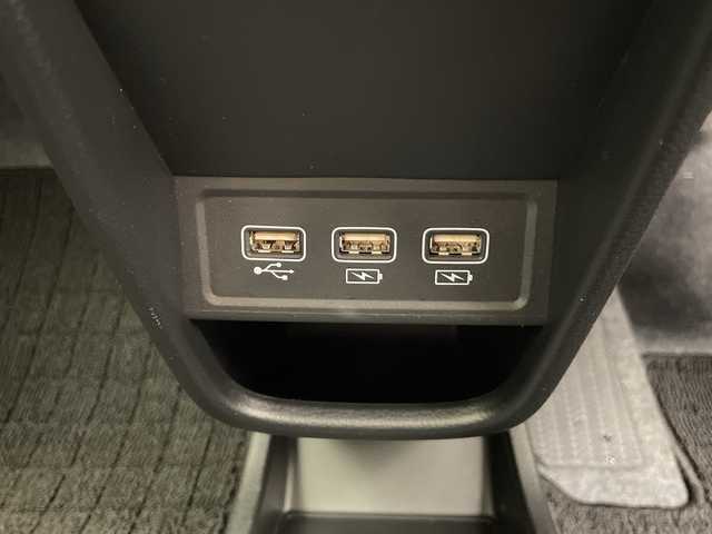 ホンダ Ｎ ＯＮＥ オリジナル 長野県 2023(令5)年 1万km プレミアムアイボリーパールⅡ ４WD