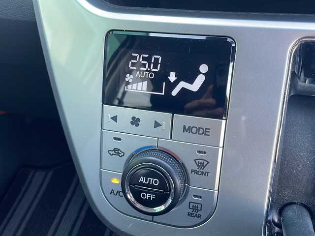 ダイハツ キャスト アクティバ G SAⅡ 岐阜県 2016(平28)年 3.3万km パールホワイトⅢ 禁煙車/純正ナビ/AM/FM/CD/DVD/BT/フルセグTV/バックカメラ/衝突軽減ブレーキ/プッシュスタート/スマートキー/スペアキー/オートライト/LEDヘッドライト/フォグランプ/純正アルミホイール/純正フロアマット/純正ドアバイザー/ECO IDLE