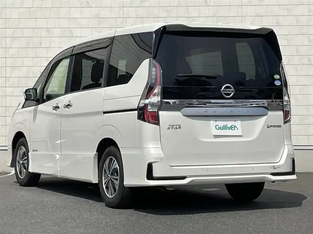 キナリ・ベージュ 日産セレナe-power HFC27 新車購入時装着ホイール