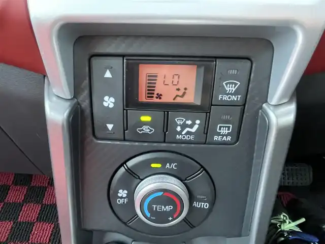 ダイハツ コペン セロS 千葉県 2021(令3)年 1.3万km ブリティッシュグリーンマイカ 社外メモリナビ/(フルセグTV/BT/CD/DVD/FM/AM)/バックカメラ/前席シートヒーター/横滑り防止装置/ETC/ドライブレコーダー/アイドリングストップ/LEDヘッドライト/フォグランプ/オートライト/純正16インチAW/プッシュスタート/スマートキー/フロアマット/ドアバイザー/スペアキー/取扱説明書/保証書