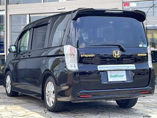 ホンダ ステップワゴン スパーダ Z 静岡県 2011(平23)年 8.2万km プレミアムブラキッシュパール 純正ナビ/・CD/DVD/ラジオ/ワンセグTV/主要装備/・両側パワースライドドア/・バックカメラ　/・ETC/・オートライト　/・ベンチシート　/・スマートキー