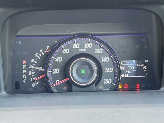 ホンダ ステップワゴン スパーダ Z 静岡県 2011(平23)年 8.2万km プレミアムブラキッシュパール 純正ナビ/・CD/DVD/ラジオ/ワンセグTV/主要装備/・両側パワースライドドア/・バックカメラ　/・ETC/・オートライト　/・ベンチシート　/・スマートキー