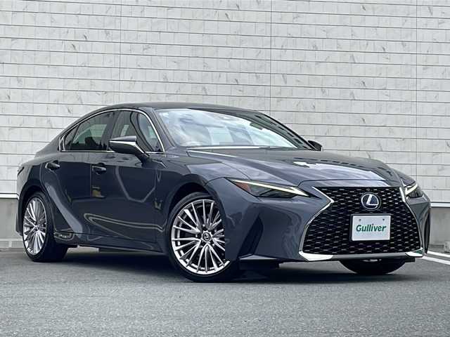 レクサス ＩＳ 300h バージョンL 山形県 2020(令2)年 3.8万km ソニッククロム 禁煙車/Lexus Safety System＋/・プリクラッシュセーフティ/・レーントレーシングアシスト（ＬＴＡ）/・ITS Connect/・レーダークルーズコントロール/・オートマチックハイビーム（ＡＨＢ）/・ロードサインアシスト（ＲＳＡ）/・先行車発進告知機能（ＴＭＮ）/ブラウンレザーシート/Mark Levinson/三眼LEDヘッドライト/パノラミックビューモニター/ブラインドスポットモニター/純正ナビ/CD.DVD.BT.AUX.USB.MiraCast/フルセグ/パドルシフト/ETC2.0/ドライブレコーダー/メモリ付きパワーシート/シートヒーター/ベンチレーション/ウィンドウシールドデアイサー/電動パーキングブレーキ/オートホールド/プッシュスタート/スマートキーｘ２・カードキーｘ１/リアサンシェード