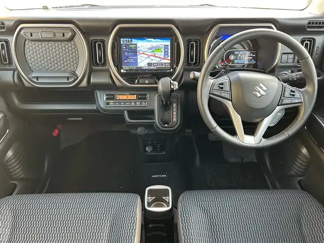 スズキ ハスラー Jスタイル Ⅱ ターボ 広島県 2024(令6)年 2.6万km シフォンアイボリーメタリック/ガンメタリック2トーン ワンオーナー/KENWOODナビ/【フルセグTV/CD/DVD/Bluetooth】/バックカメラ/ETC/ドライブレコーダー/HDMI/ハーフレザーシート/シートヒーター(D/N)/パドルシフト/衝突被害軽減ブレーキ/レーダークルーズコントロール/ルーフレール/コーナーセンサー/LEDヘッドライト/オートライト/プッシュスタート/スマートキー/スペアキー/アイドリングストップ/保証書/取扱説明書