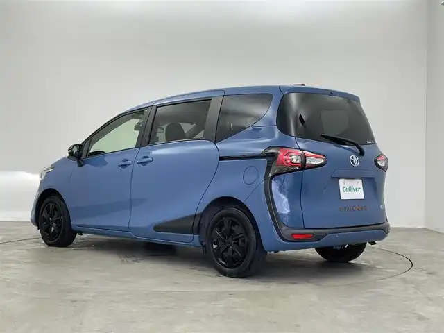 トヨタ シエンタ ハイブリッド ファンベースG セーフティEDⅡ 埼玉県 2021(令3)年 3万km グレイッシュブルー 純正SDナビ/バックカメラ/両側パワースライドドア/前後ドライブレコーダー/クルーズコントロール/プリクラッシュセーフティ/ビルトインＥＴＣ/シートヒーター/ステアリングヒーター/オートＬＥＤライト/オートハイビーム/前後コーナーセンサー