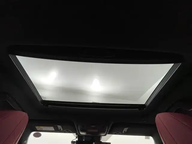 レクサス ＵＸ 250h Fスポーツ 熊本県 2020(令2)年 5万km ホワイトノーヴァガラスフレーク 禁煙車　/サンルーフ　/純正ナビ（ＣＤ・ＤＶＤ・フルセグ・ＢＴ・ＳＤ・ＡＵＸ・ＵＳＢ）/バックカメラ　/ビルトインＥＴＣ２．０　/社外前後ドライブレコーダー　/純正エアロ（Ｆ・Ｓ・Ｒ）/前後クリアランスソナー/レクサスセーフティシステムプラス/・プリクラッシュセーフティ/・レーンディパーチャーアラート/・レーダークルーズコントロール/・ブラインドスポットモニター/・パーキングサポートアラート/・リヤクロストラフィックアラート/・オートマチックハイビーム/横滑り防止/デジタルインナーミラー/置くだけ充電/メモリー機能パワーシート/前席シートヒーター/ステアリングヒーター/前席エアーシート/パワーバックドア/ヘッドアップディスプレイ/本革レザーシート/純正フロアマット/純正１８インチAW/オートライト/純正LEDヘッドライト/フォグライト/スマートキー/プッシュスタート/スペアキー1本/保証書/取扱説明書