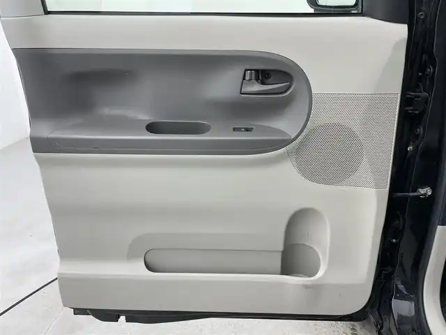 ダイハツ タント L SA 富山県 2014(平26)年 4万km ブラックマイカメタリック カーオーディオ/Apple CarPlay/Android Auto/バックカメラ/衝突軽減ブレーキ/両側スライドドア/ETC/横滑り防止装置/フルフラットシート/リモコンキー/スペアキー1本/ハロゲンヘッドライト/鉄チンホイール/純正フロアマット/マニュアルエアコン/サンシェード/電動格納ミラー/バニティミラー/ドアバイザー/取扱説明書/保証書