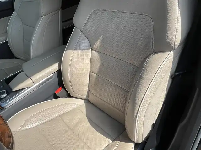メルセデス・ベンツ ＧＬ５５０ 4MATIC AMGエクスクルーシブ 福島県 2013(平25)年 5.7万km オブシディアンブラック 左ハンドル/ＡＭＧエクスクルーシブパッケージ /・パノラミックスライディングルーフ＆３列目ガラスルーフ/・本革巻ウッドステアリング/・前席シートベンチション/・21インチ・ＡＭＧ５ツインスポークAW/・メルセデスベンツロゴ付ブレーキキャリパー/アダプティブクルーズコントロール/ブラインドスポットモニター/レーンキープアシスト/インテリジェントライト/白レザーシート/前席メモリ付パワーシート/全席シートヒーター/パワーリアゲート/純正HDDナビ(BT/USB/CD/DVD)/フルセグTV/360°カメラ/バックカメラ/ダウンヒルコントロール/サイドステップ/純正エアサスペンション/ルーフレール/ドアバイザー/積み込み冬タイヤ19AW/取扱説明書/保証書