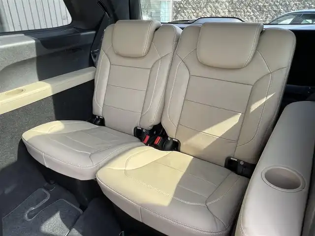 メルセデス・ベンツ ＧＬ５５０ 4MATIC AMGエクスクルーシブ 福島県 2013(平25)年 5.7万km オブシディアンブラック 左ハンドル/ＡＭＧエクスクルーシブパッケージ /・パノラミックスライディングルーフ＆３列目ガラスルーフ/・本革巻ウッドステアリング/・前席シートベンチション/・21インチ・ＡＭＧ５ツインスポークAW/・メルセデスベンツロゴ付ブレーキキャリパー/アダプティブクルーズコントロール/ブラインドスポットモニター/レーンキープアシスト/インテリジェントライト/白レザーシート/前席メモリ付パワーシート/全席シートヒーター/パワーリアゲート/純正HDDナビ(BT/USB/CD/DVD)/フルセグTV/360°カメラ/バックカメラ/ダウンヒルコントロール/サイドステップ/純正エアサスペンション/ルーフレール/ドアバイザー/積み込み冬タイヤ19AW/取扱説明書/保証書