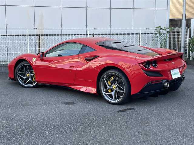 フェラーリ Ｆ８ トリブート 神奈川県 2022(令4)年 0.5万km ROSSO CORSA ワンオーナー/外装色：ROSSO CORSA/内装色：ROSSO FERRARI/オプション/ADAS FULLPACK/アダプティブフロントライトシステム/イエローブレーキキャリパー/カーボンファイバーサイドエアスプリッター/カーボンファイバーエンジンカバー/運転席エリアカーボンファイバー/カーボンファイバーセントラルブリッジ/サスペンションリフター/パーキングカメラ/フロントリアパーキングセンサー/20インチDARK FORGEDホイール/イエローレブカウンター/フルエレクトリックシート/レッドエアベントグリップオンダッシュボード