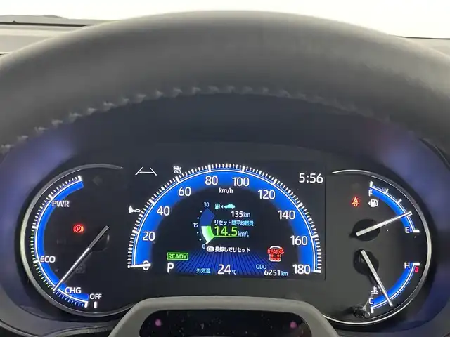 トヨタ ノア ハイブリッド S－Z 埼玉県 2023(令5)年 0.7万km ホワイトパールクリスタルシャイン 純正１０．５インチディスプレイオーディオナビ　純正14インチフリップダウンモニター　パノラミックビューモニター　BSM　快適利便パッケージHigh　ユニバーサルステップ　社外デジタルミラー　パーキングアシスト　ドライバーモニタリングシステム　LEDヘッドライト　パワーバックドア　シートヒーター　ステアリングヒーター　DVDキット　地デジフルセグTV　ETC
